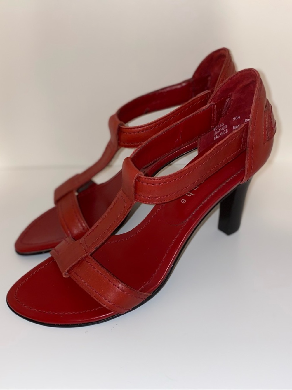 Apostrophe Red T-Strap Leather Sandals